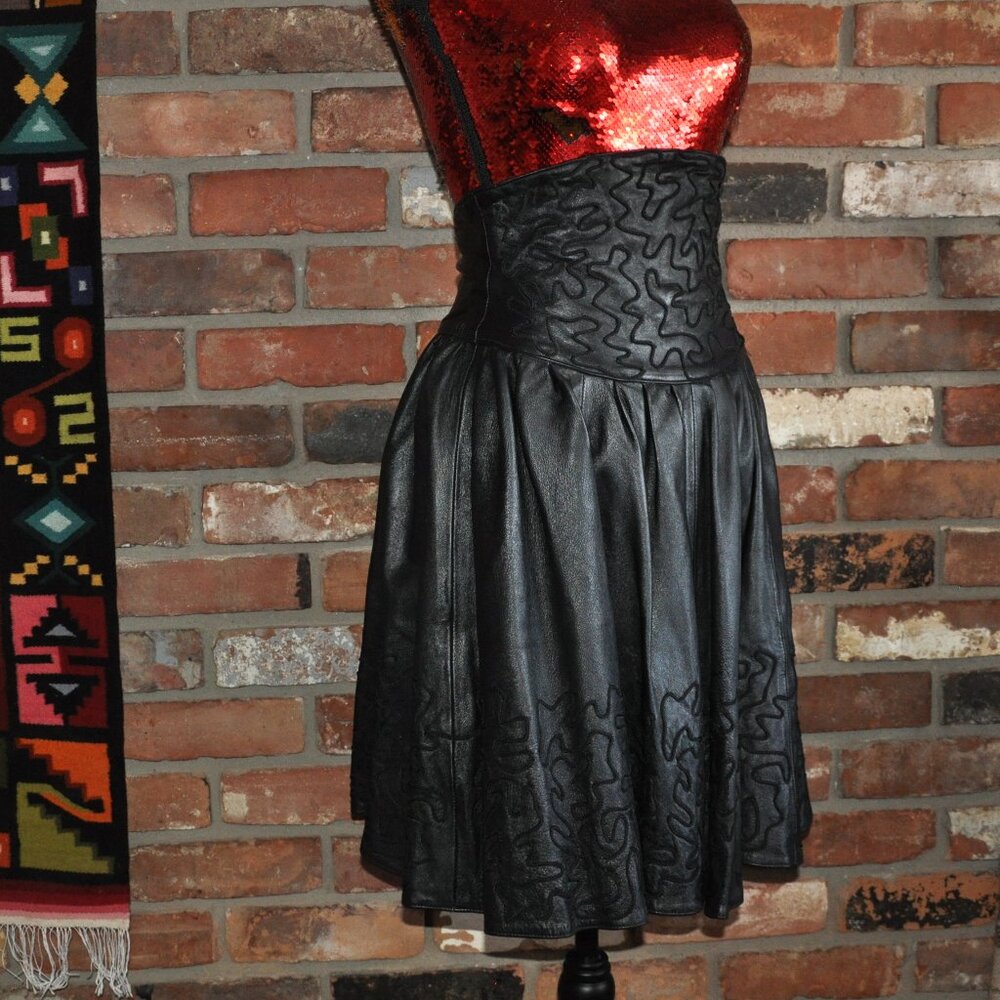 Vintage 90s Black Leather Wide Waist Band Embroidered Midi Circle Skirt W26"